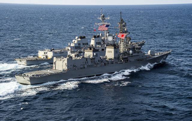 JS-Takanami-and-USS-McCampbell.jpg