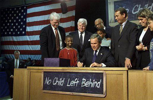 No%20Child%20Left%20Behind%20Signed%20Into%20Law%20-%20President%20George%20W.%20Bush%20and%20U.S.%20Secretary%20of%20Education%20Rod%20.jpg