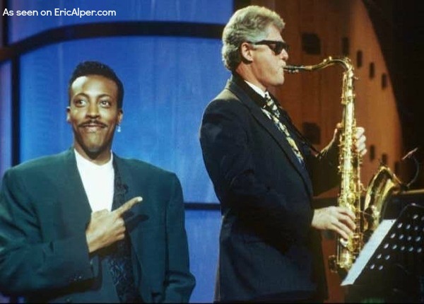 Arsenio-Hall-pointing-at-Bill-Clinton-playing-the-sax.jpg