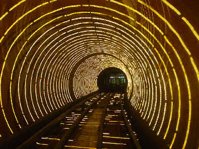 bund-sightseeing-tunnel.jpg