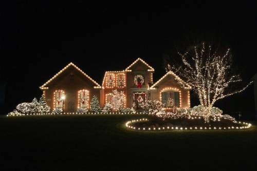Gingerbread-Christmas-House-Green-Ohio.jpg
