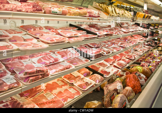 meat-section-of-grocery-store-boston-massachusetts-usa-cw1adw.jpg