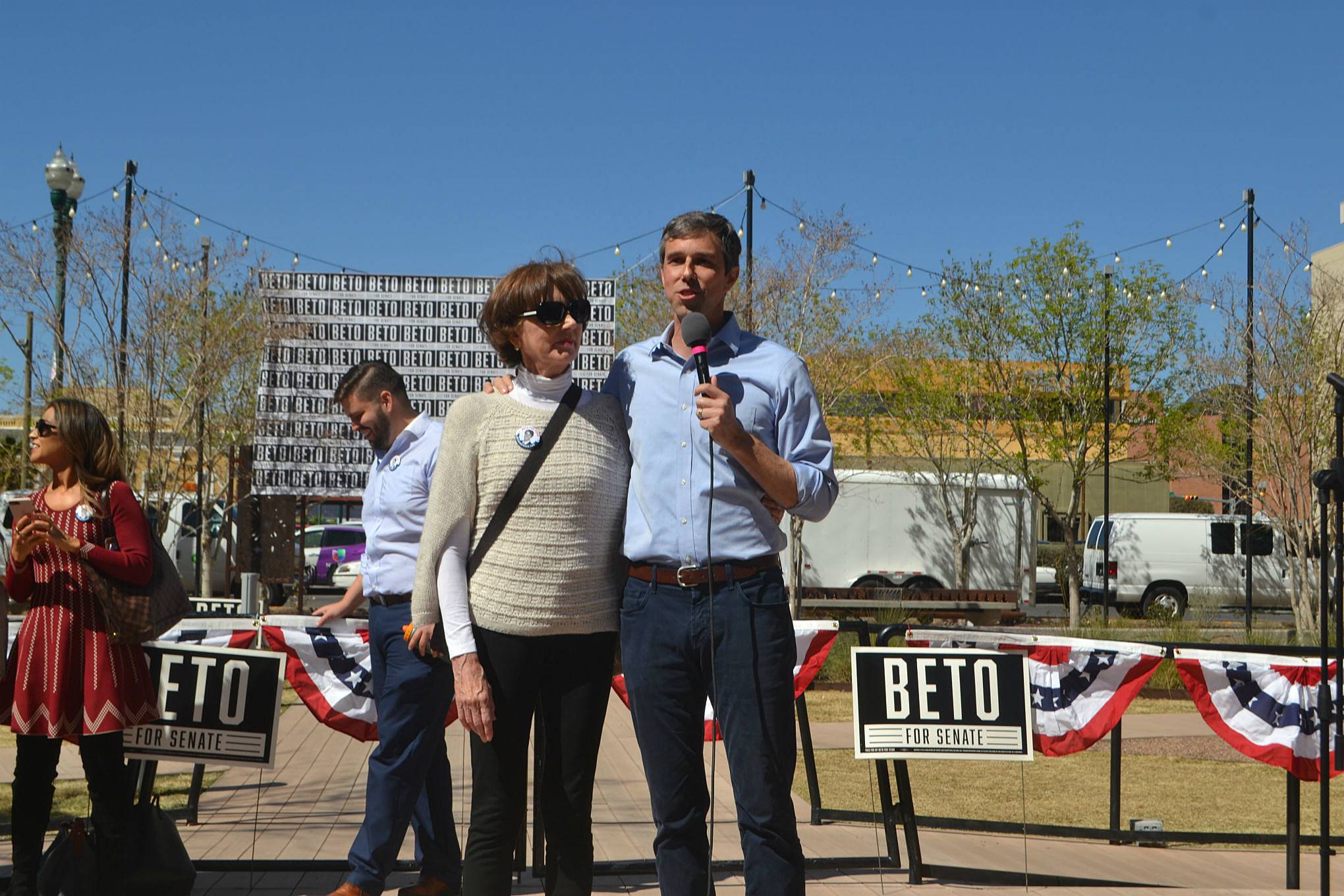 New-Beto-and-His-Mom.jpg
