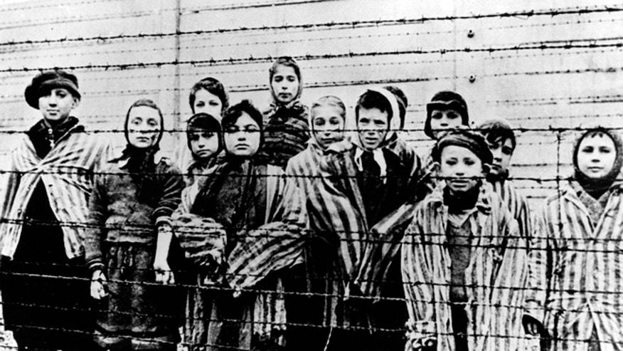 660-Auschwitz-AP.jpg