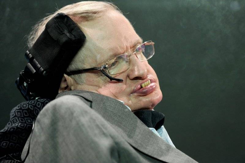 Stephen-Hawking-hospitalized-in-Rome.jpg