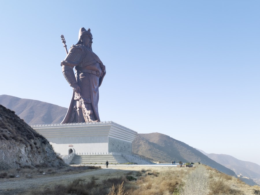 Guan-Yu-of-Yuncheng-Giant-Statue-1.jpg