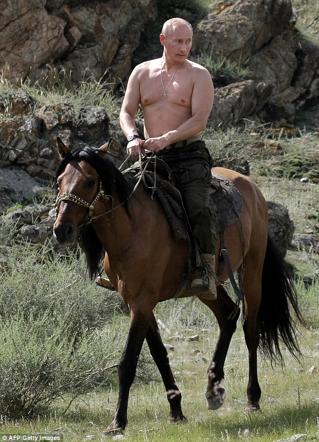 Putin+bare+chested.jpg