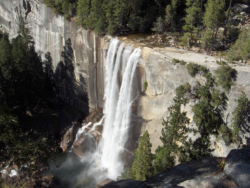 Vernal-Falls-Yosemite-California2.jpg