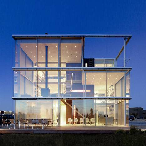 Dezeen_Rieteiland-House-by-Hans-van-Heeswijk_1+glass+house+mansion+luxury.jpg