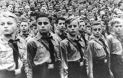 Hitler+youth+4.jpg
