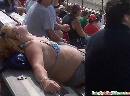 funny-sports-pictures-nascar-fans.jpg