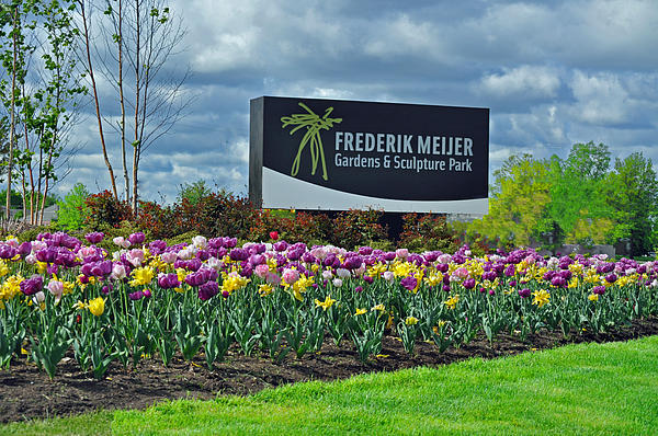 frederik-meijer-garden-tulip-time-grand-rapids-mi-debra-miller.jpg