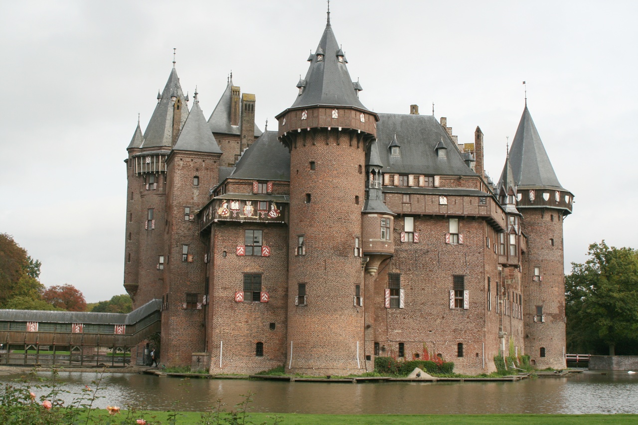 Netherlands_Castle.jpg