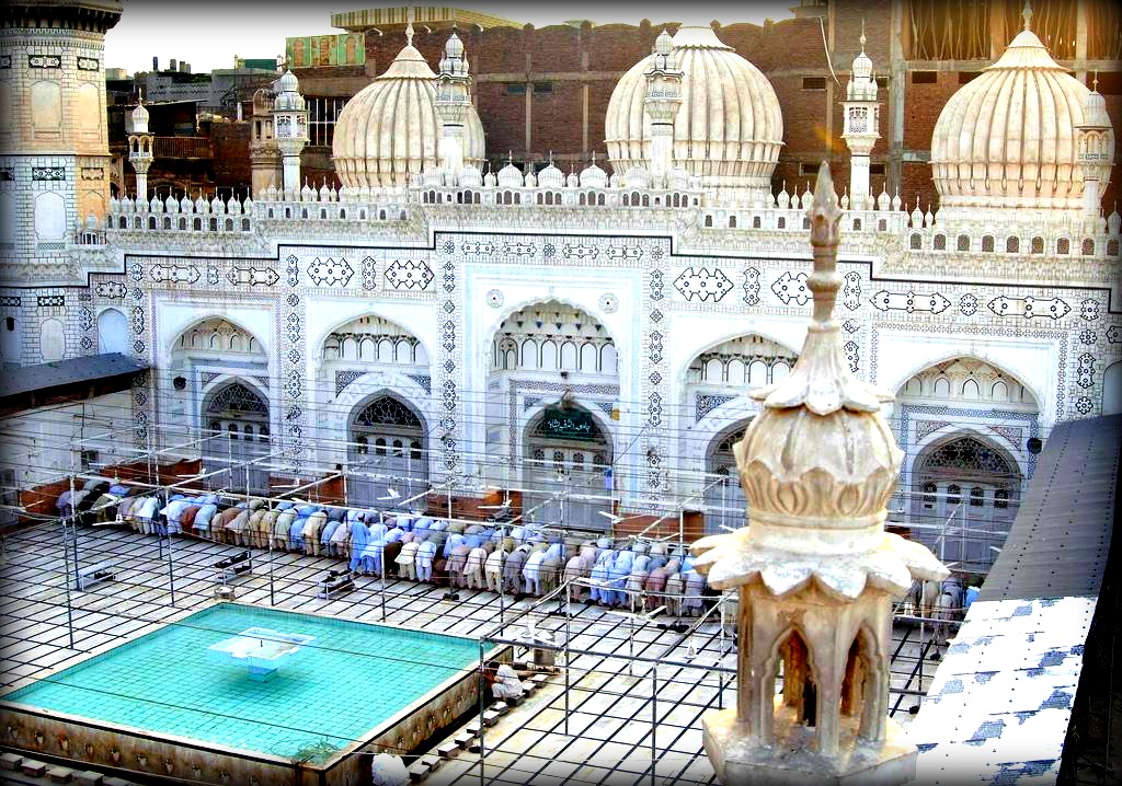 Mahabat+Khan+Mosque1.jpg