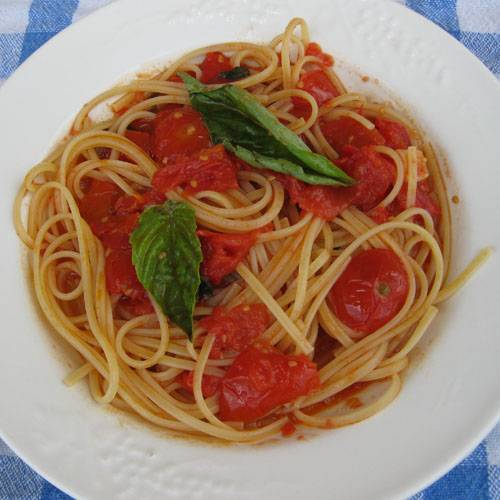 spaghetti_pomodoro-fresco1.jpg