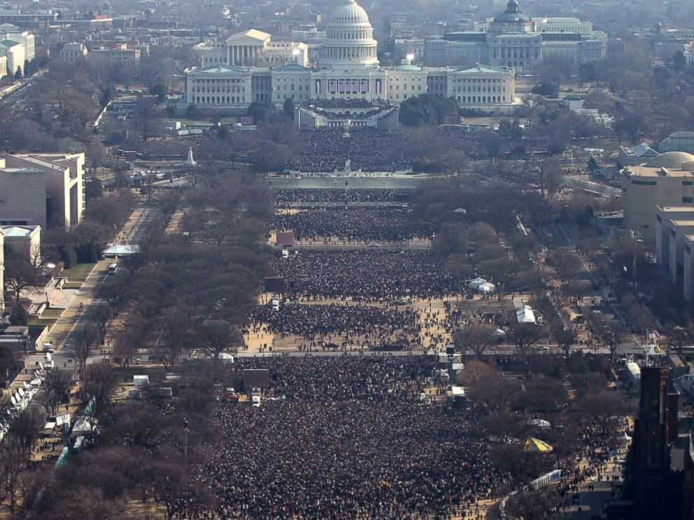 GTY-obama-2009-inauguration-11am-jef-170120_4x3_992.jpg