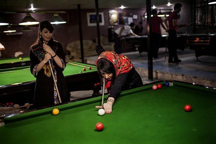 Inside-Iran-billiards.jpg