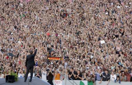 obama-berlin-crowd.jpg