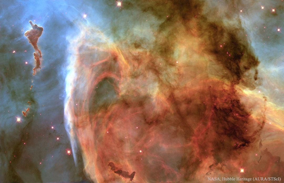 CarinaClouds_Hubble_1080.jpg