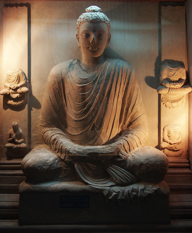Buddha_Taxila_Museum_2.jpg