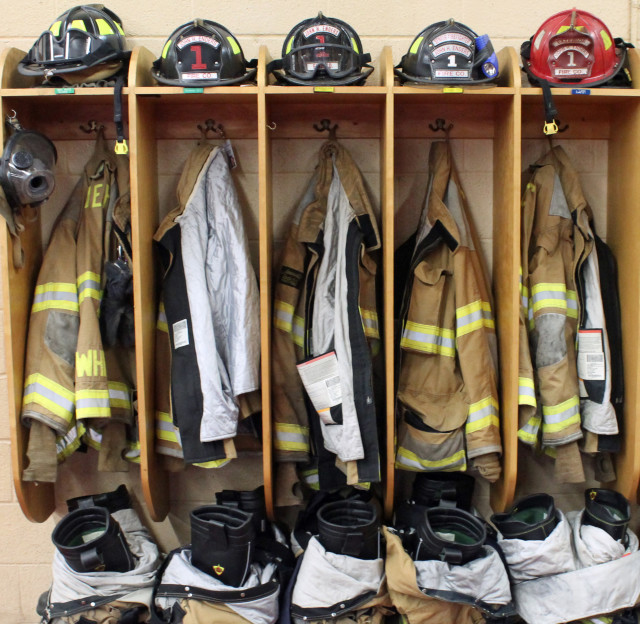 Firefighter-Uniforms-640x624.jpg
