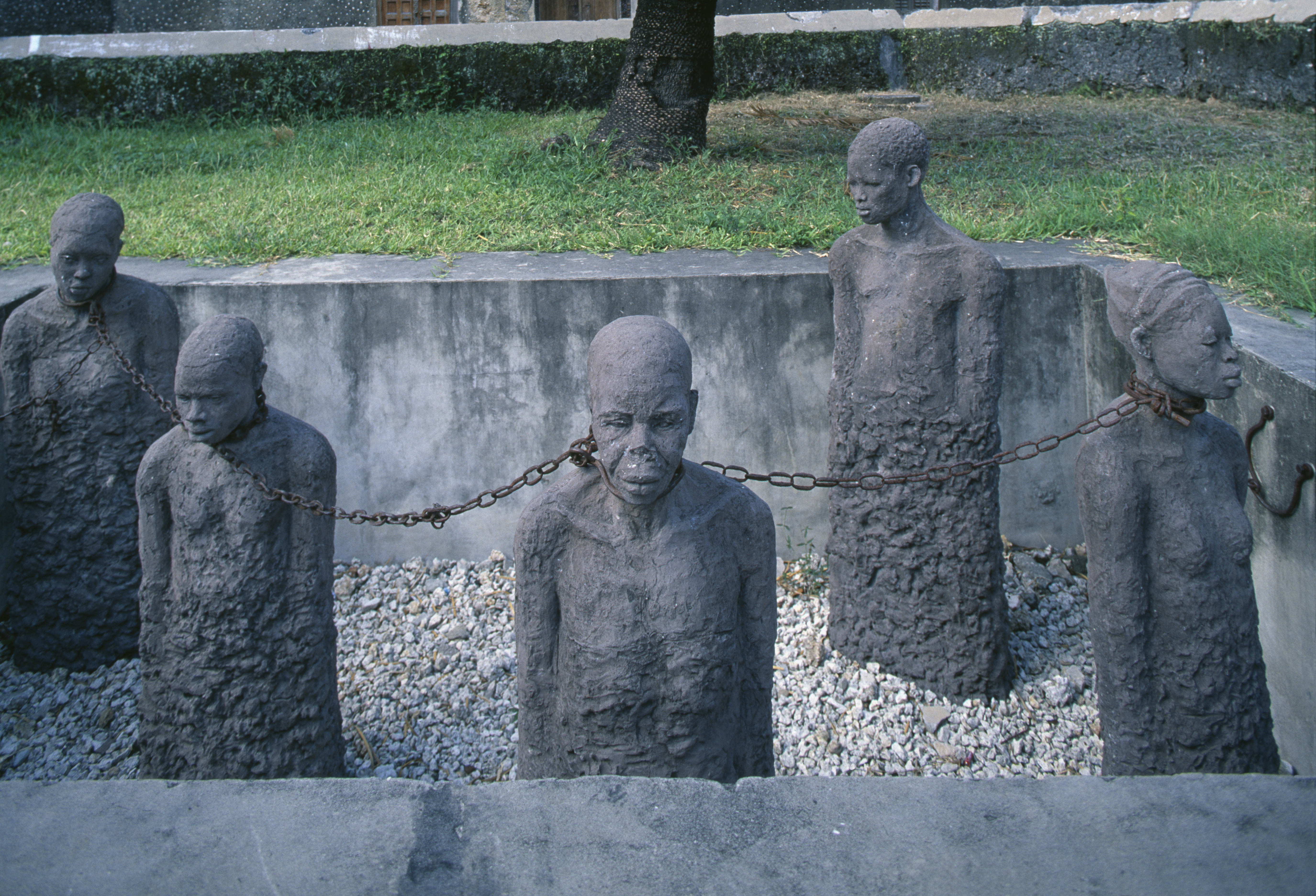 slave-market-memorial.jpg