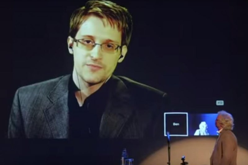 Edward-Snowden-receives-Norwegian-freedom-of-expression-award.jpg