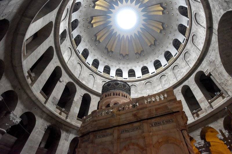 Restoration-of-Jesus-tomb-is-completed.jpg