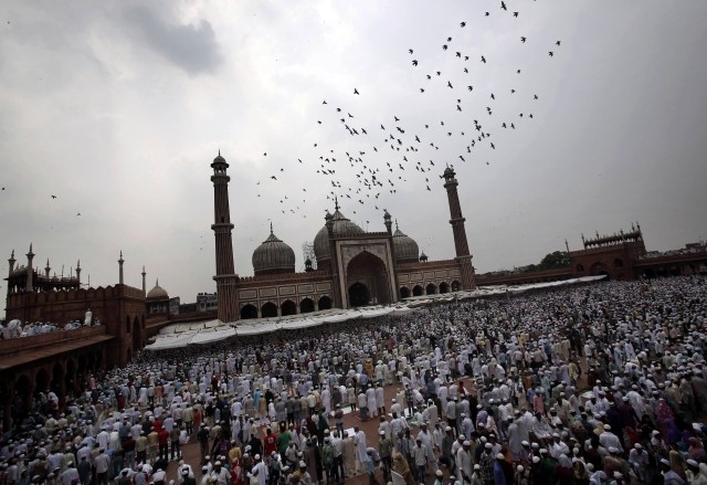 eid-al-fitr-2012-end-ramadan-festivities-around-world.jpg