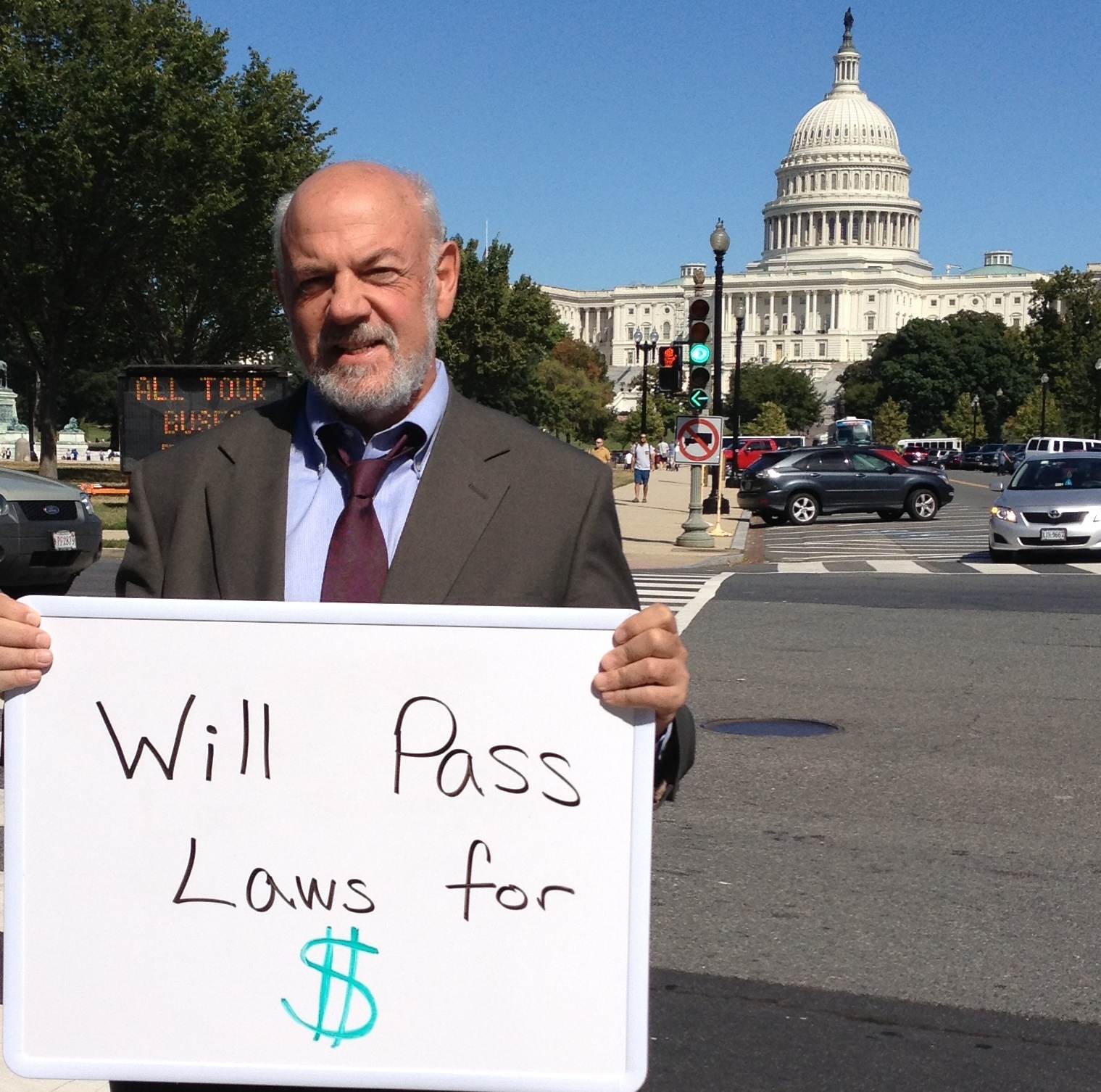 Ken_at_Congress_Will_pass_laws_for_money.jpg
