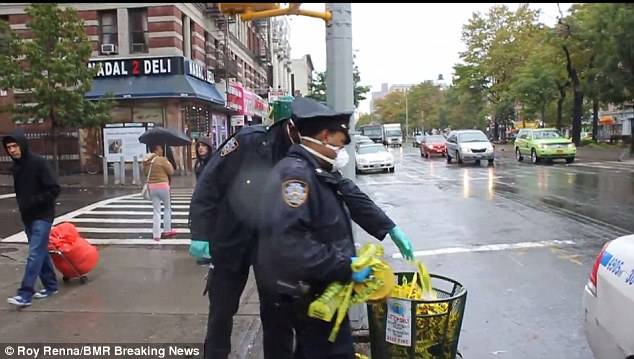 1414119276230_wps_58_NYPD_Police_take_down_cau.jpg
