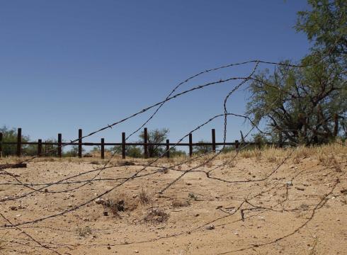 arizona-border-fence-donations-NB41S2G-x-large.jpg