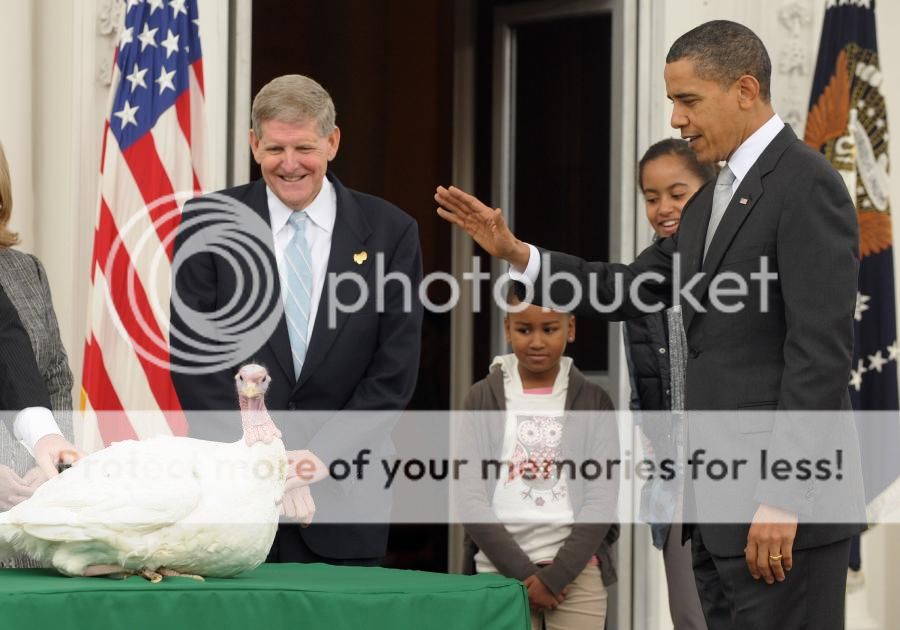 president-obama-pardons-turkey.jpg