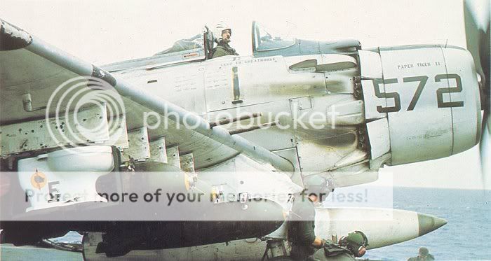 A-1H_VA-25_CVA-41bomb.jpg