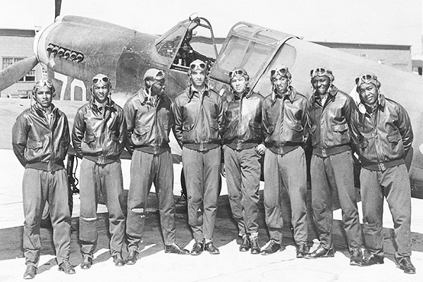 tuskegee-airmen-p-40.jpg