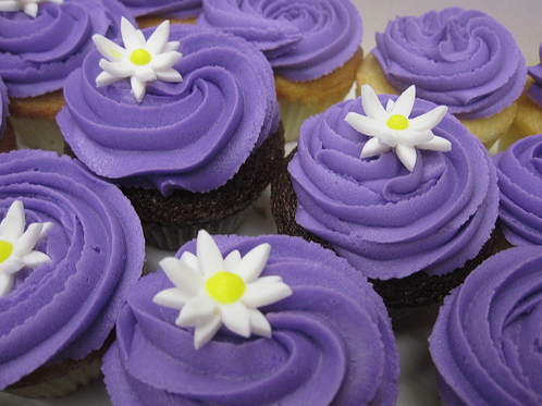 Purple-Cupcakes-cupcakes-35382053-498-373.png