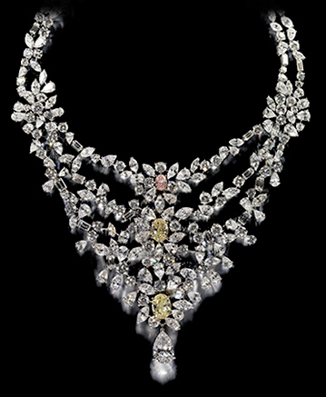 162566,xcitefun-diamond-necklace.jpg