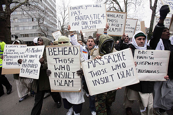 muslim220806_600x400-brit-protest.jpg