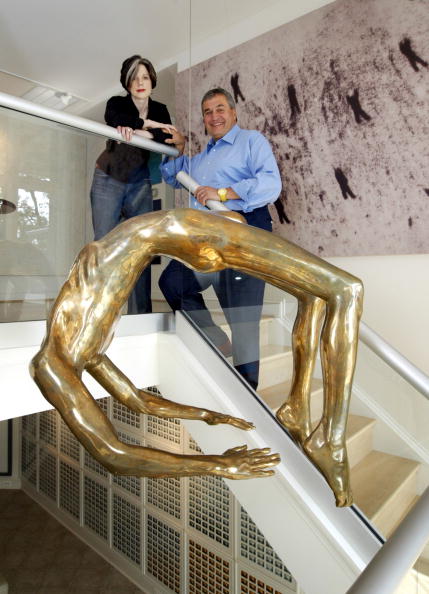 art-collectors-tony-and-heather-podesta-in-their-home-at-the-entrance-picture-id95672304