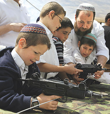jewish-settler-kids-guns.jpg