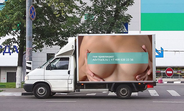 sexy-ad-campaign-moscow-500-crashes-accidents-one-day.jpg