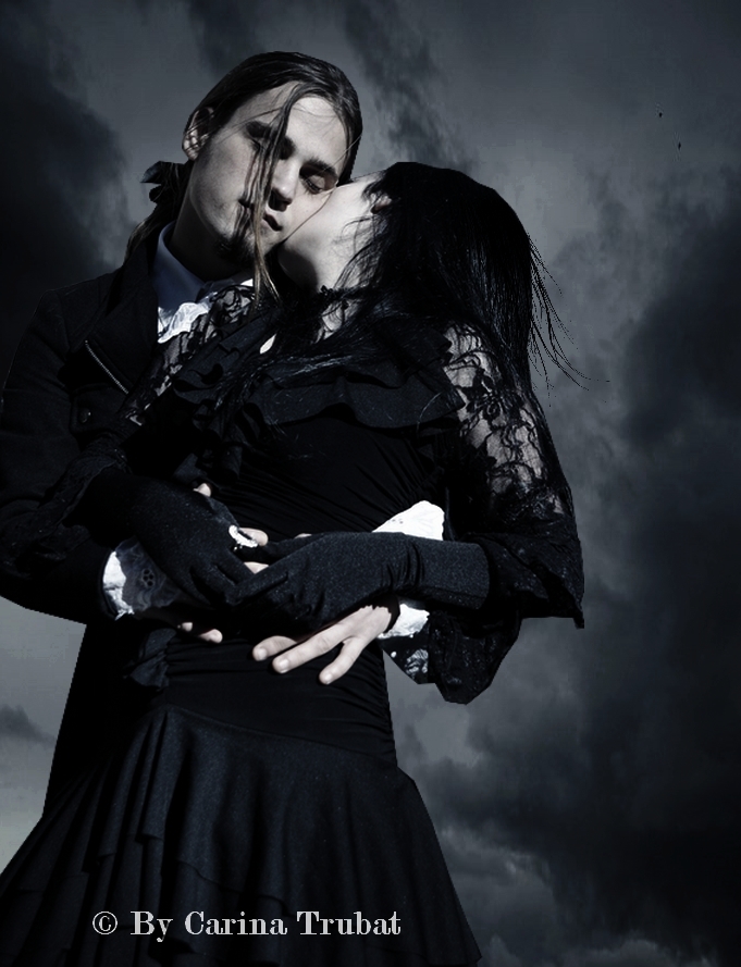 a_gothic_romance_by_carinafilth-d3koc2w.jpg