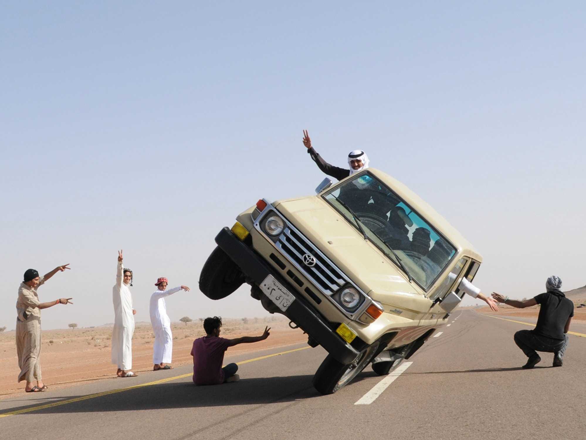 young-saudis-love-this-super-dangerous-driving-trick.jpg