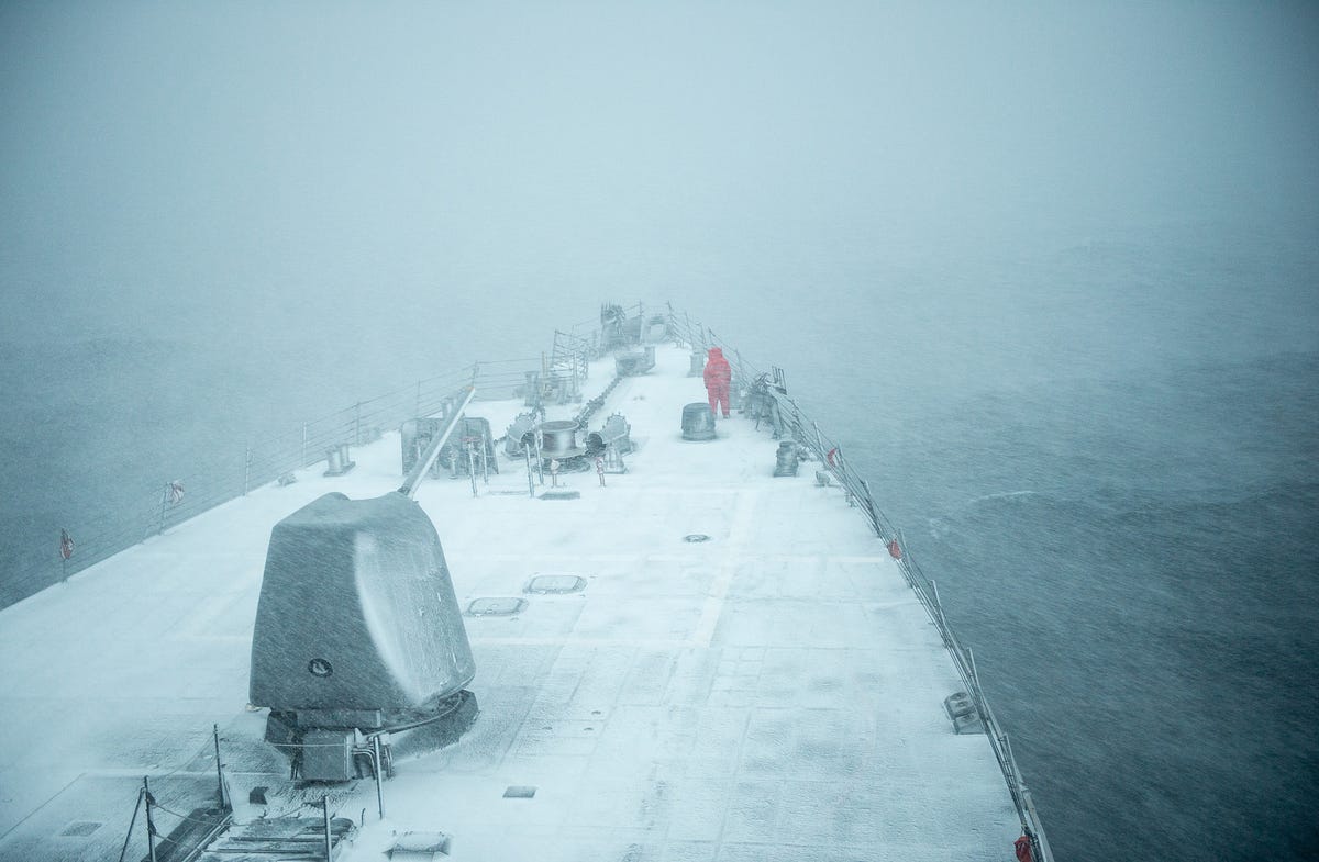 the-guided-missile-destroyer-uss-donald-cook-transits-the-black-sea-as-it-conducts-naval-operations-in-the-us-6th-fleet-area-of-responsibility-in-support-of-us-national-security-interests-in-europe-january-7-2015.jpg