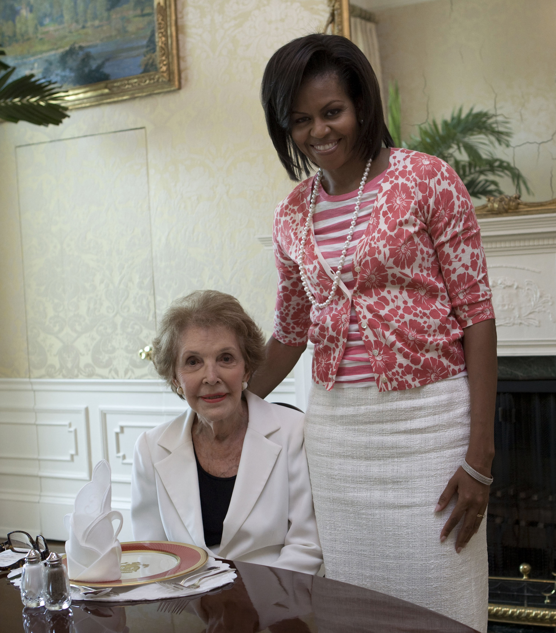 Nancy_Reagan_with_Michelle_Obama_cropped.jpg