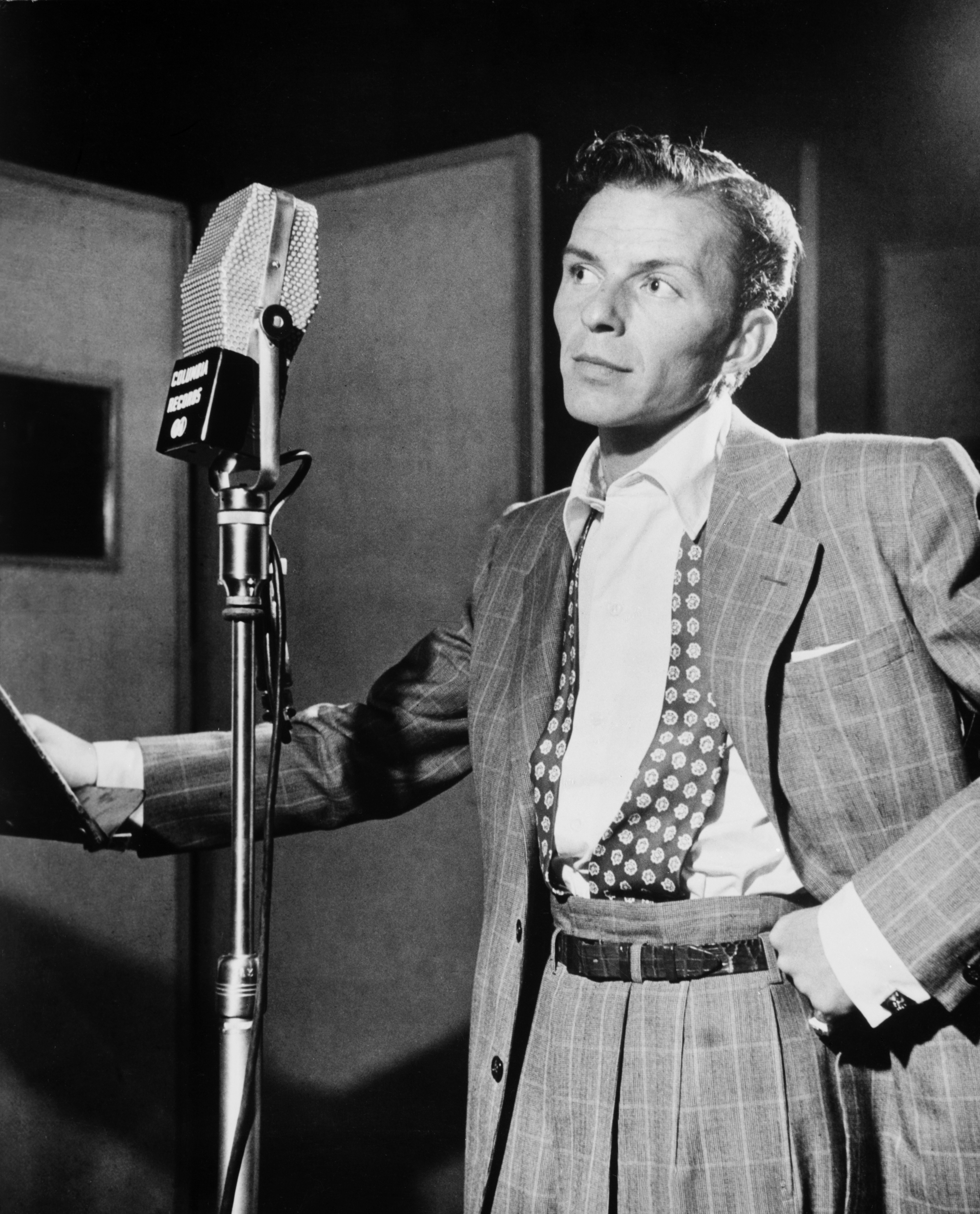Frank_Sinatra_by_Gottlieb_c1947-_2.jpg