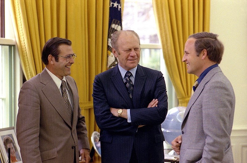 800px-Ford_meets_with_Rumsfeld_and_Cheney%2C_April_28%2C_1975.jpg