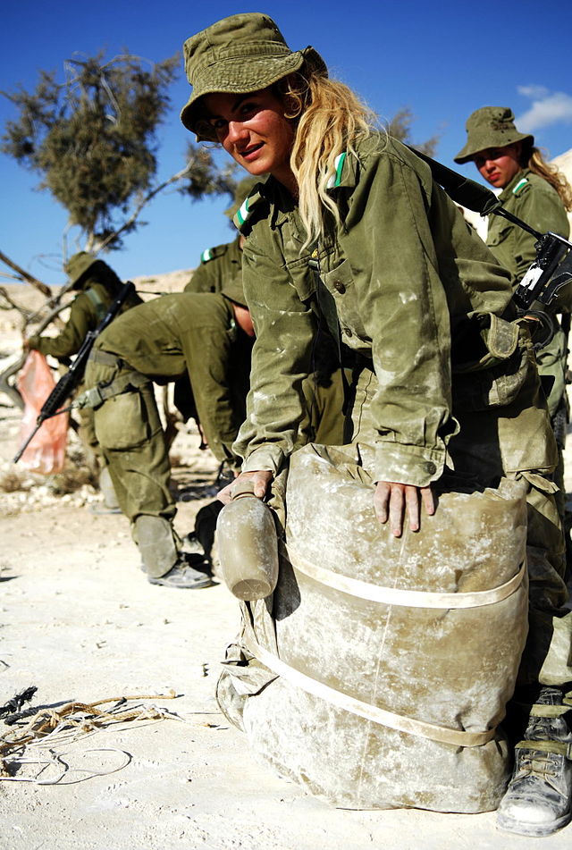 640px-Flickr_-_Israel_Defense_Forces_-_Field_Training_Week_for_Ground_Forces_%283%29.jpg