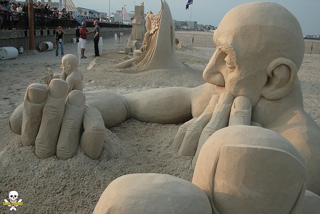 Sand_Sculpture_Carl_Jara_02.jpg