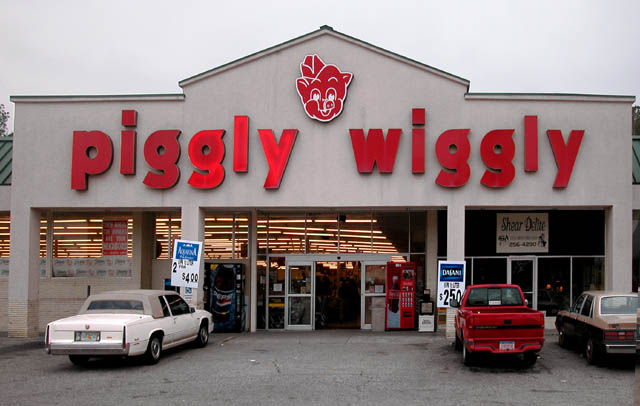 Century-Piggly-Wiggly-Supermarket_01.jpg
